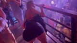 Tiktok fenomeni tuvalette gizlice sikişiyor – Amatör porno